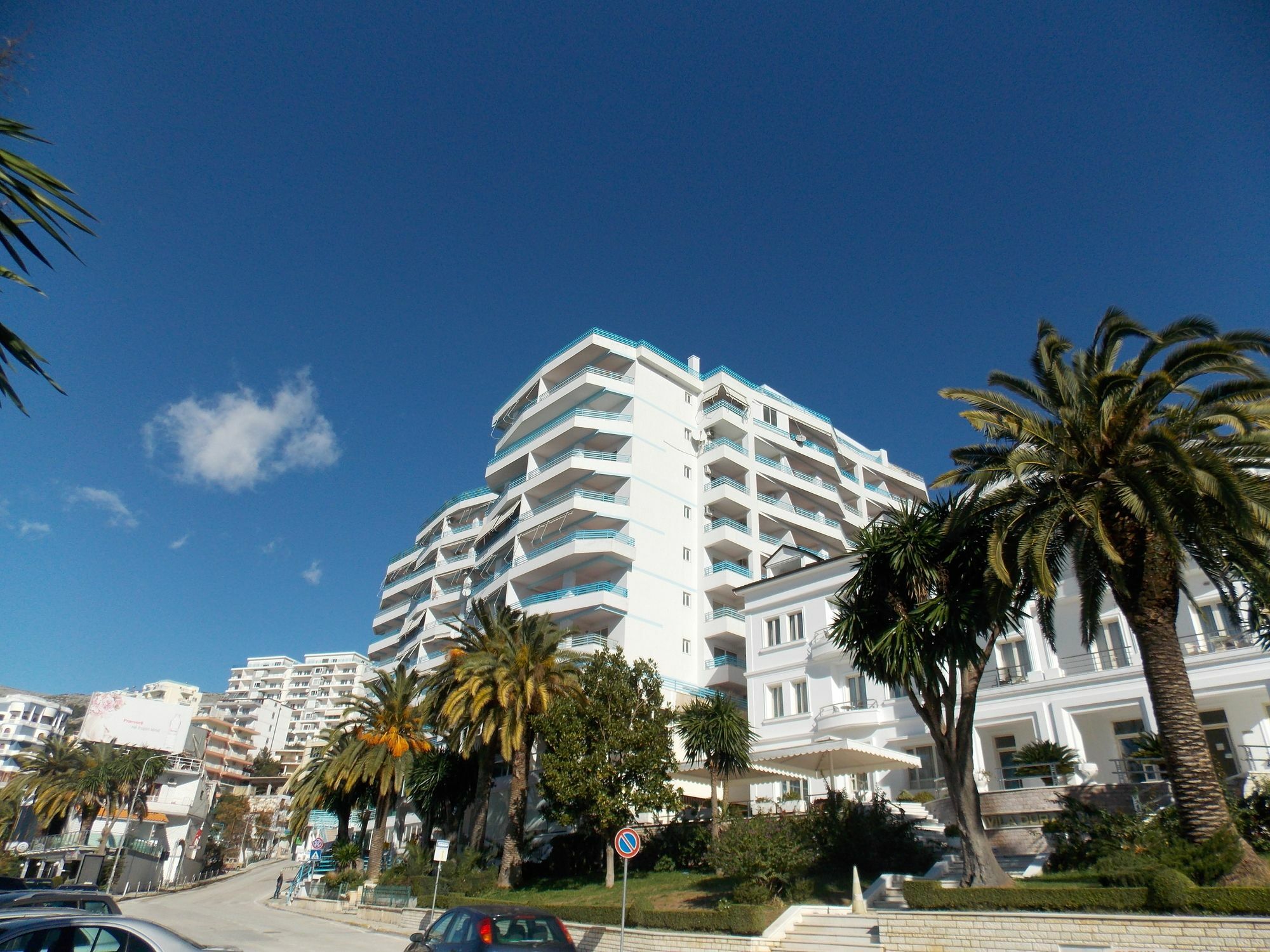 Hotel Serxho Sarandë Exteriör bild