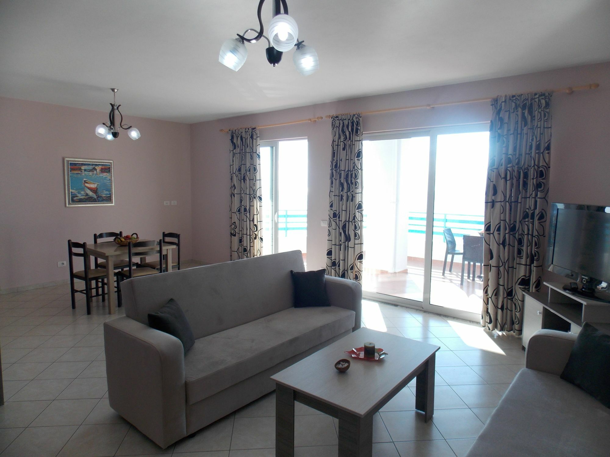 Hotel Serxho Sarandë Exteriör bild