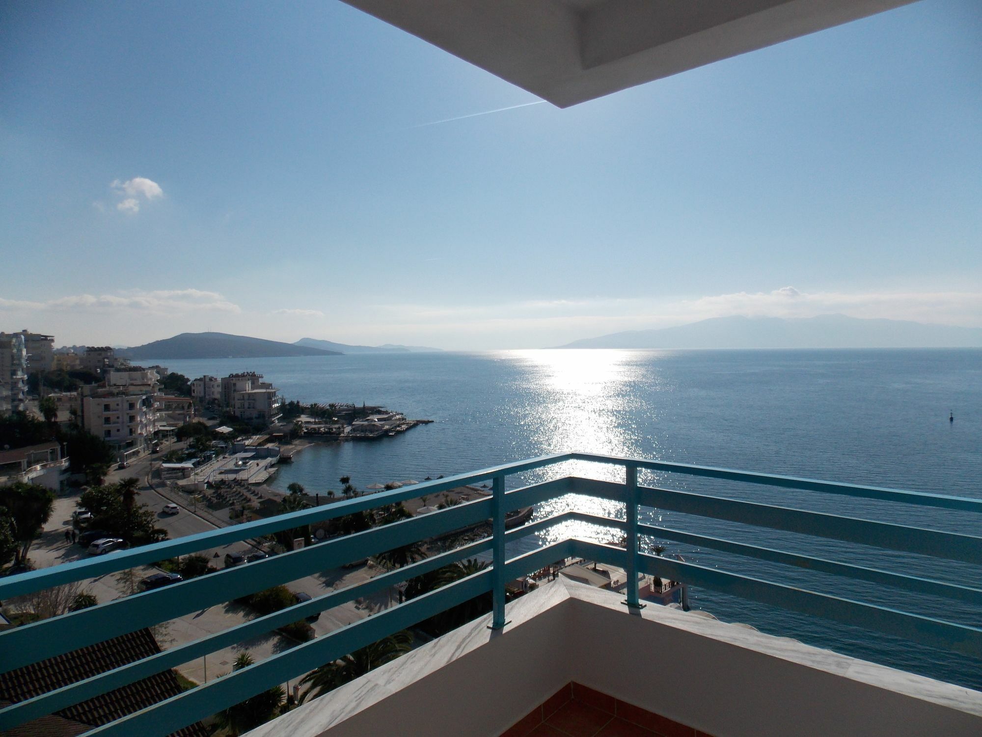 Hotel Serxho Sarandë Exteriör bild