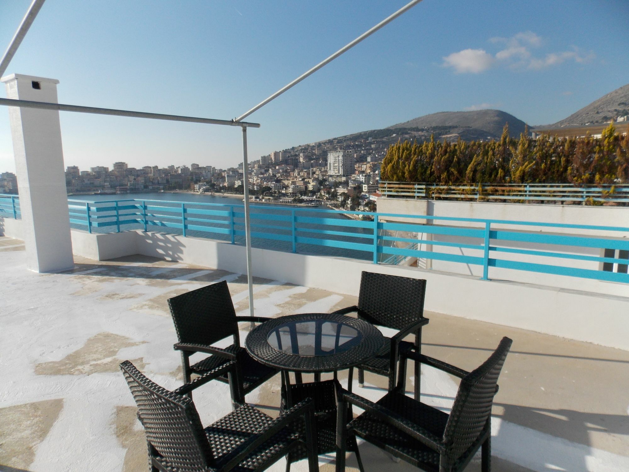 Hotel Serxho Sarandë Exteriör bild