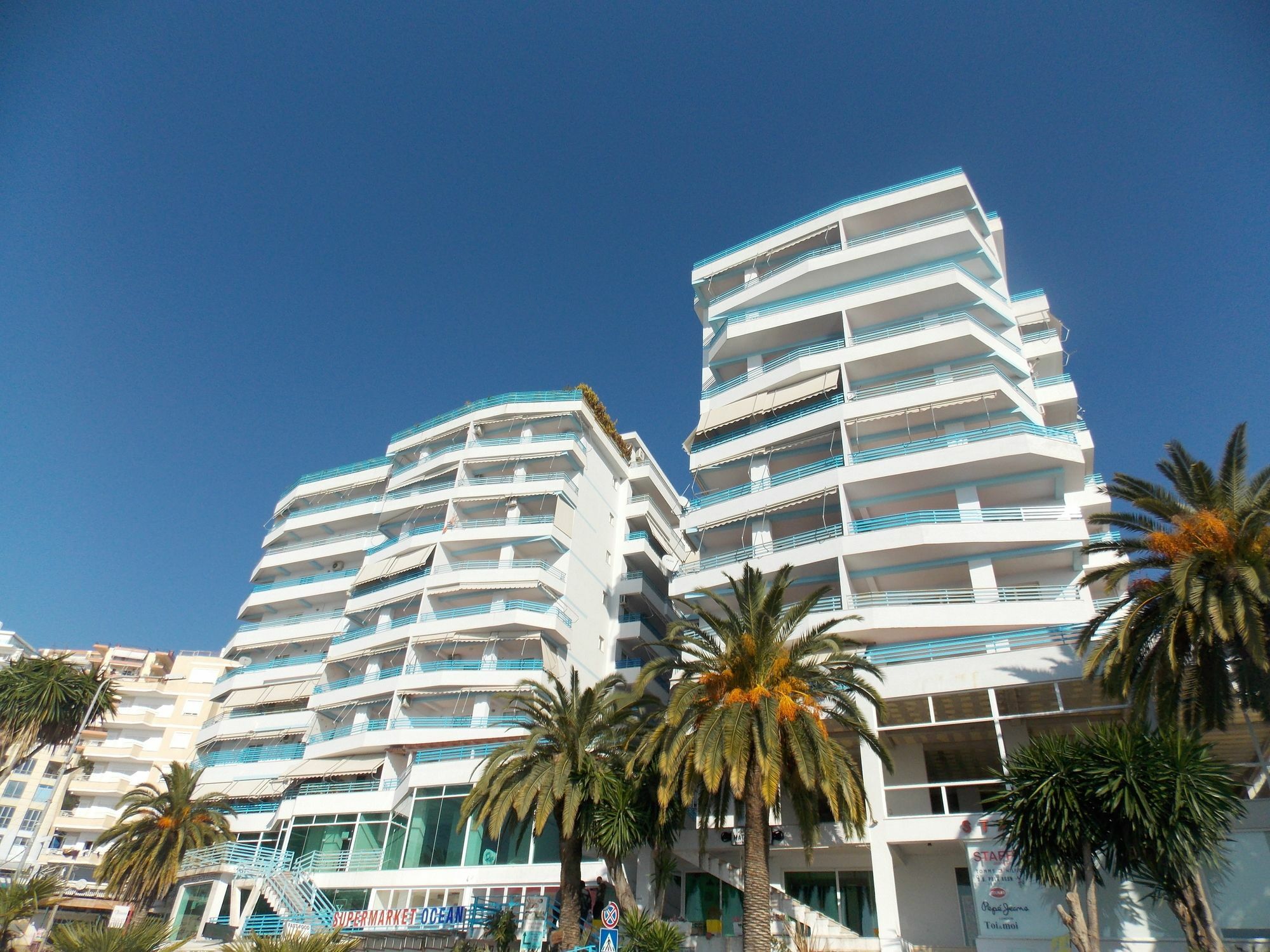 Hotel Serxho Sarandë Exteriör bild