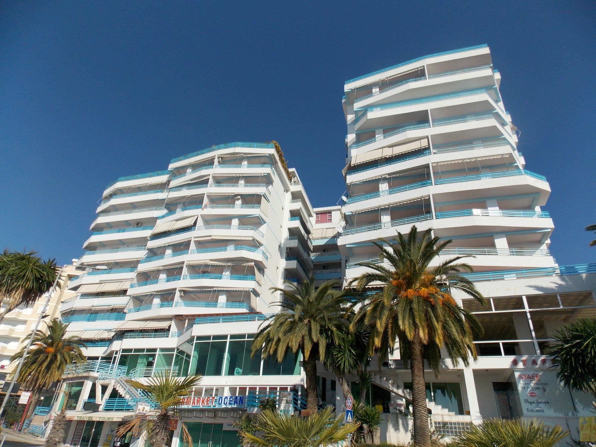 Hotel Serxho Sarandë Exteriör bild