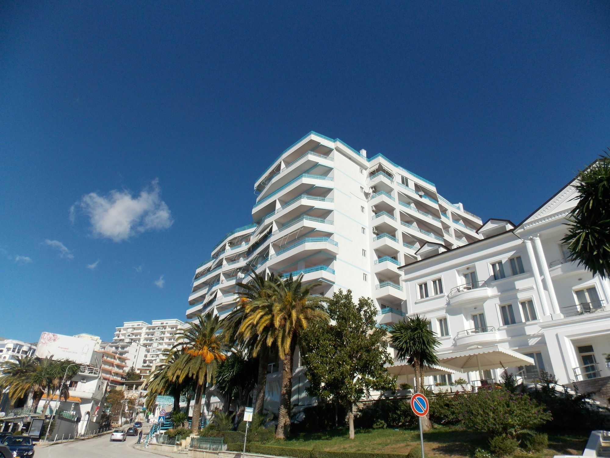 Hotel Serxho Sarandë Exteriör bild